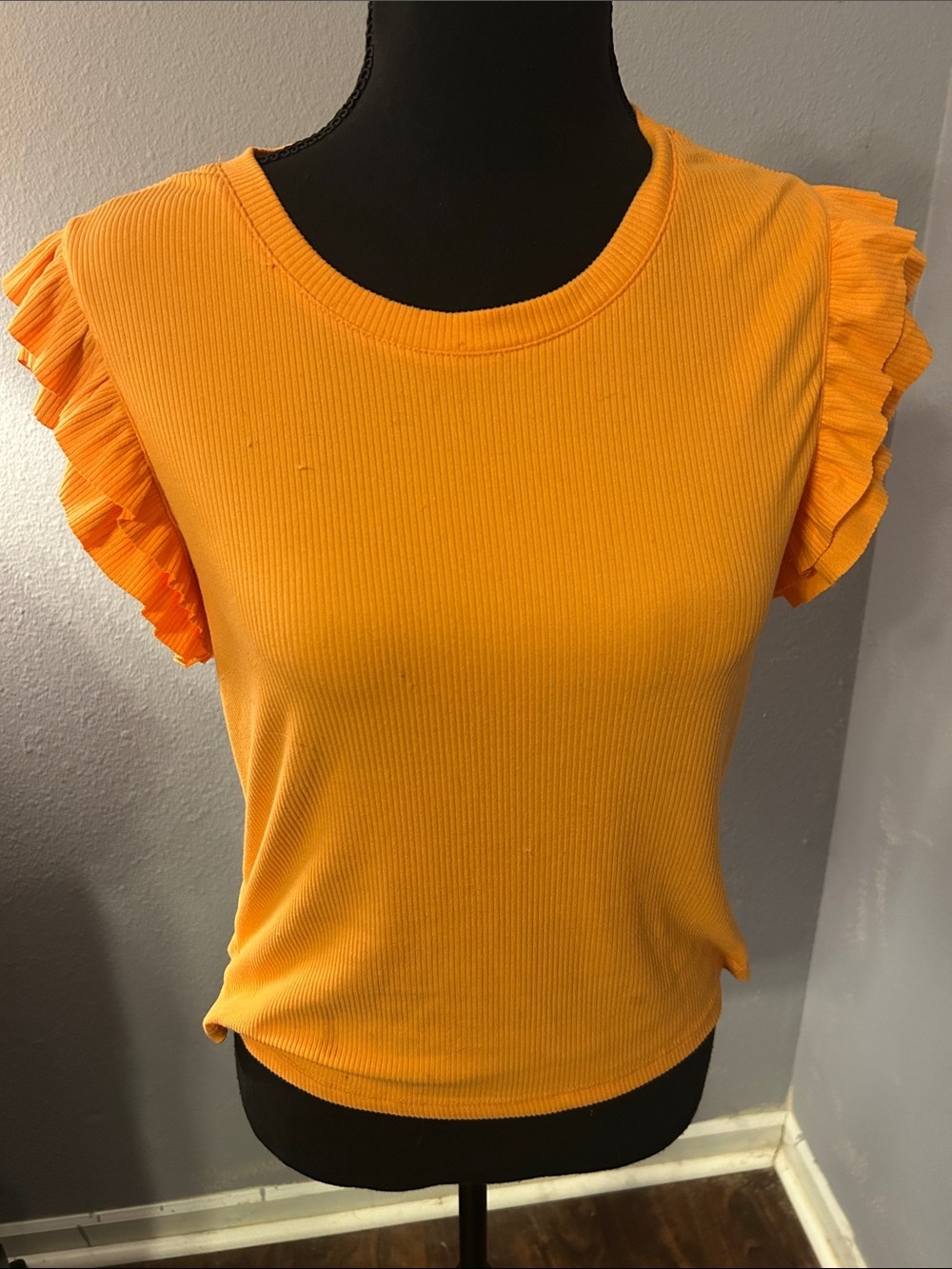 Derek Heart Women Juniors Ruffled Orange Sleeve Crewneck Top Size Large